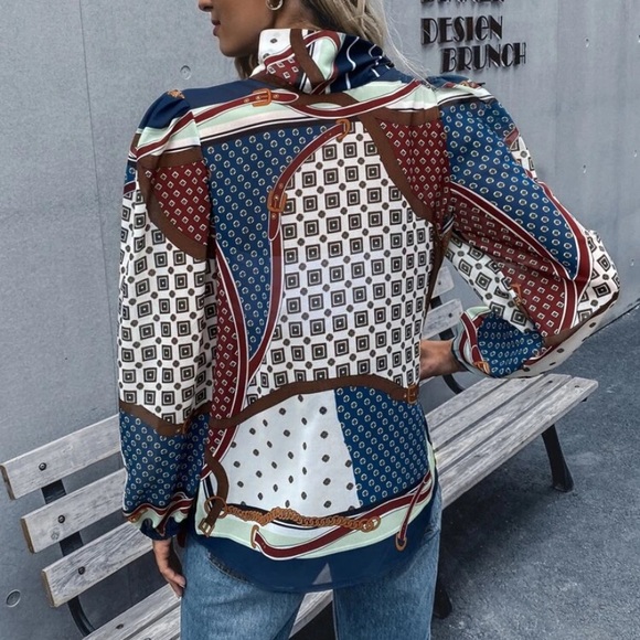 Chiffon tie neck puff sleeve Geo print blouse - Picture 2 of 4